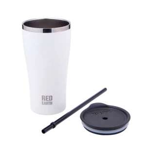 Weißer Kaffeebecher mit Strohhalm